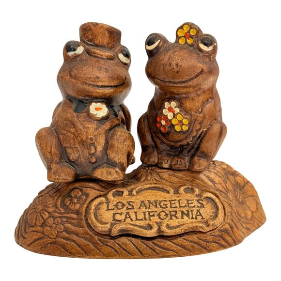 Frogs On A Log Los Angeles California Salt And Pepper Shaker Set Treasure Craft - Picture 11 of 15